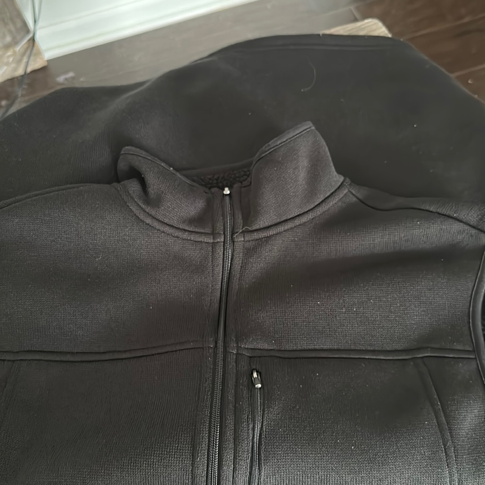 Men’s black vest